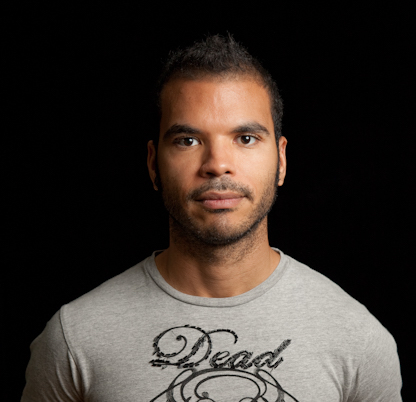 Octavio R. González.